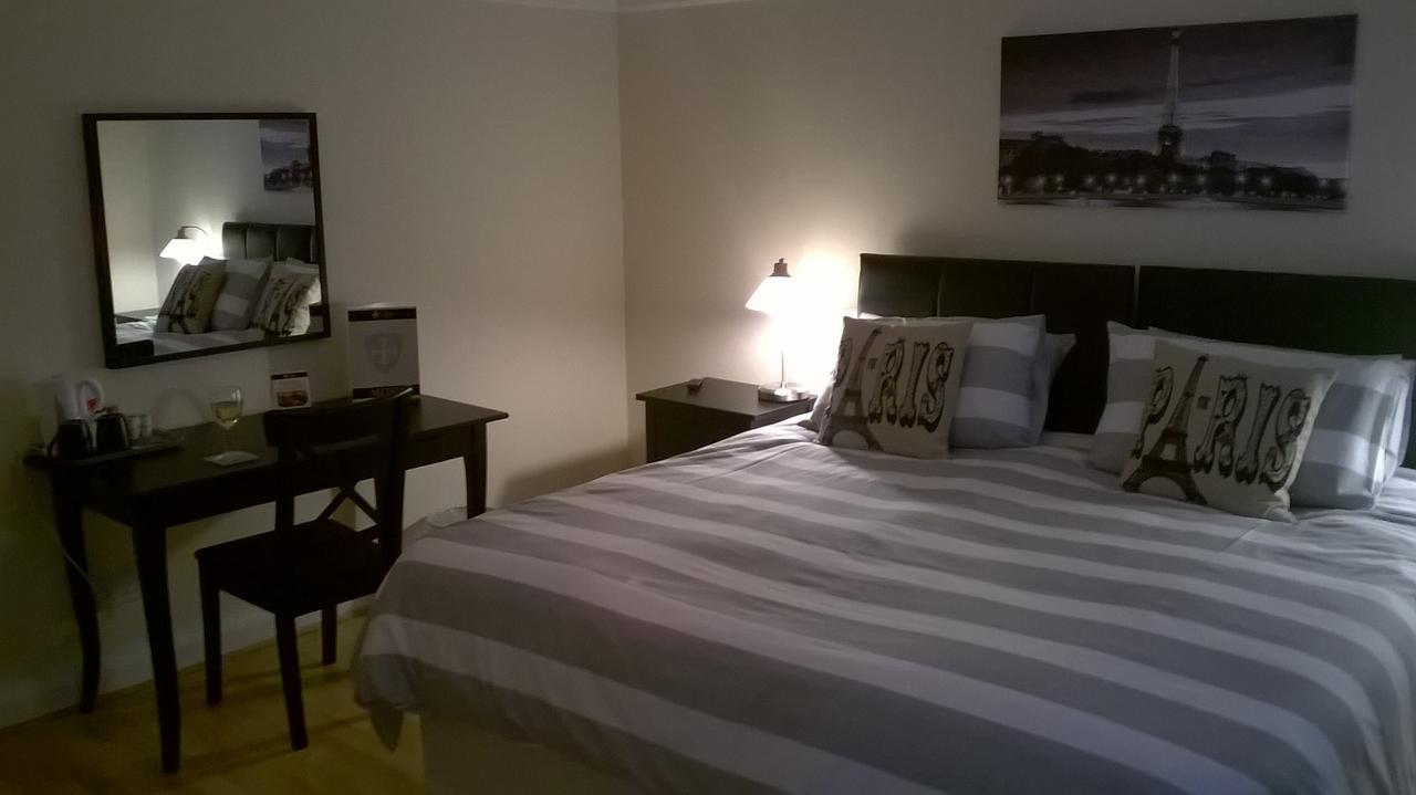 פונטפרקט Upton Arms Hotel מראה חיצוני תמונה