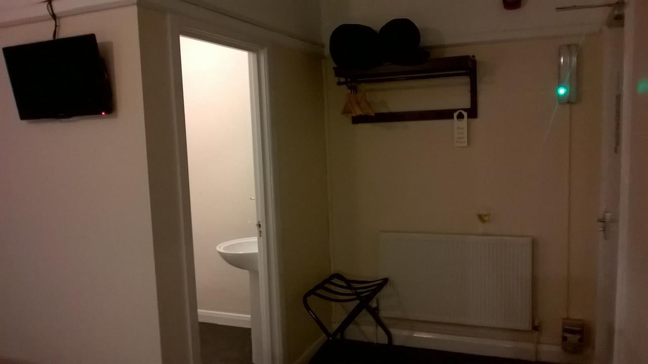 פונטפרקט Upton Arms Hotel מראה חיצוני תמונה